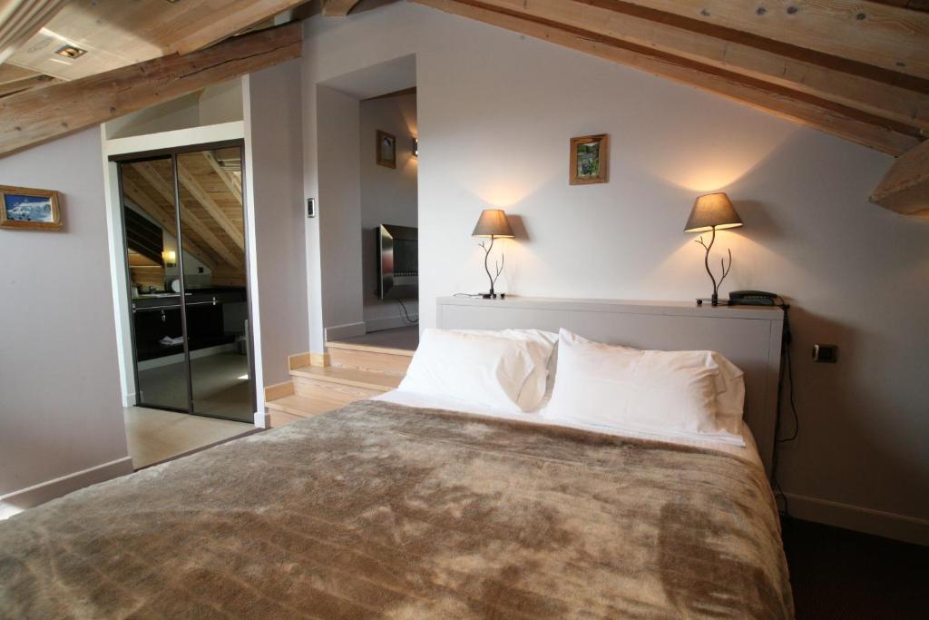 Hotel Corrieu La Llagonne Phòng bức ảnh
