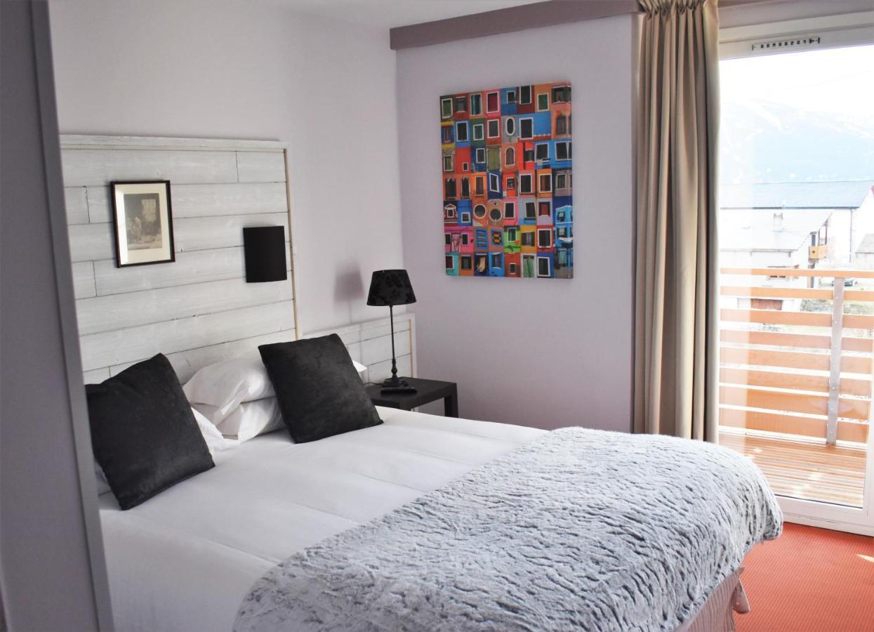 Hotel Corrieu La Llagonne Ngoại thất bức ảnh