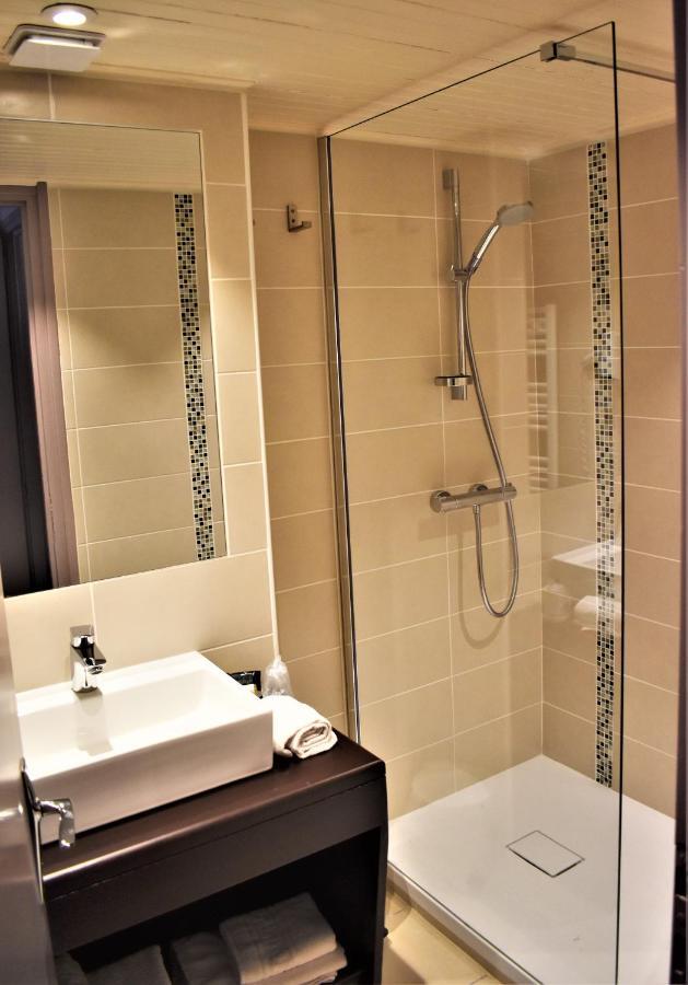 Hotel Corrieu La Llagonne Ngoại thất bức ảnh