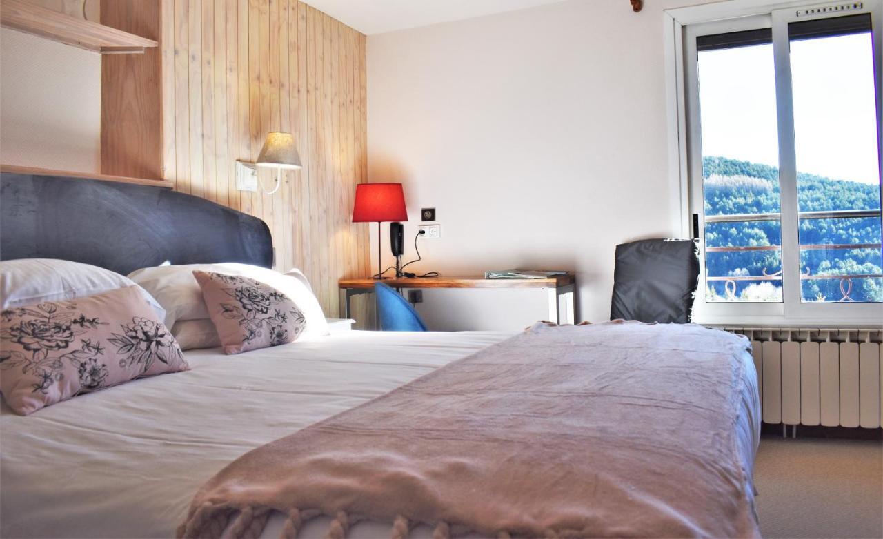 Hotel Corrieu La Llagonne Ngoại thất bức ảnh