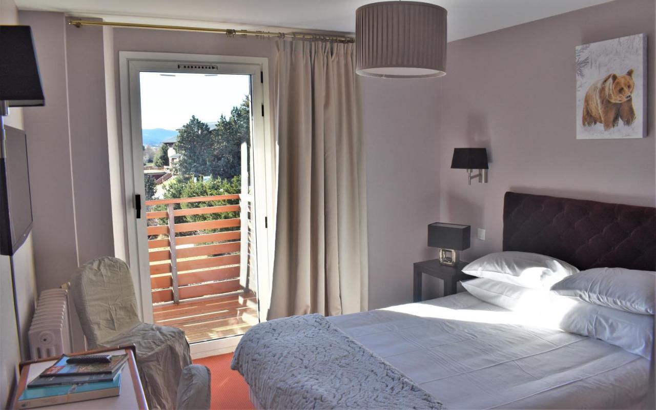 Hotel Corrieu La Llagonne Ngoại thất bức ảnh