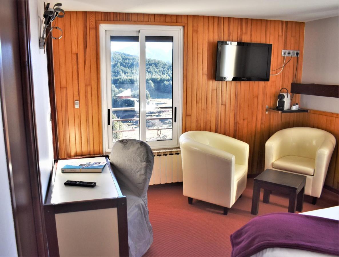 Hotel Corrieu La Llagonne Ngoại thất bức ảnh